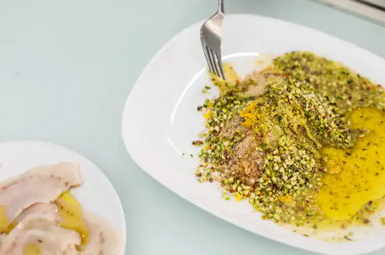Pistì Sicilian artisanal sweets with pistachios and honey Pistì Sicilian artisanal sweets with pistachios, honey, and natural ingredients.