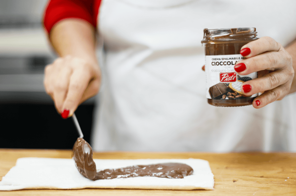 Crema spalmabile cioccolato Pistì Crema spalmabile al cioccolato Pistì, artigianale e deliziosa.