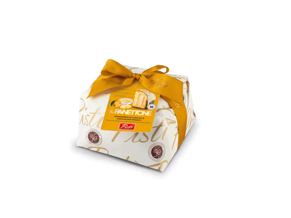 Sicilian almond cookies gift box with golden ribbon, artisanal sweet from Pistì.