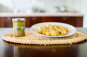 Ricetta Pignolata con Crema Pistì